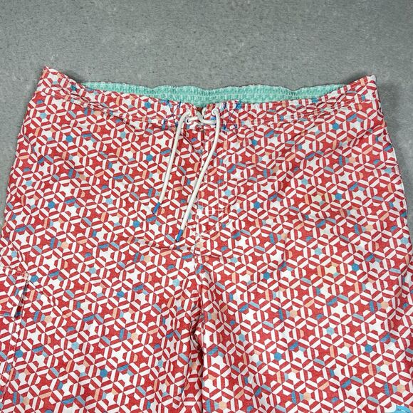 Tommy Bahama Board Shorts Swim Trunks Men’s 2XL Live The Island Life Geo Print - Picture 2 of 12